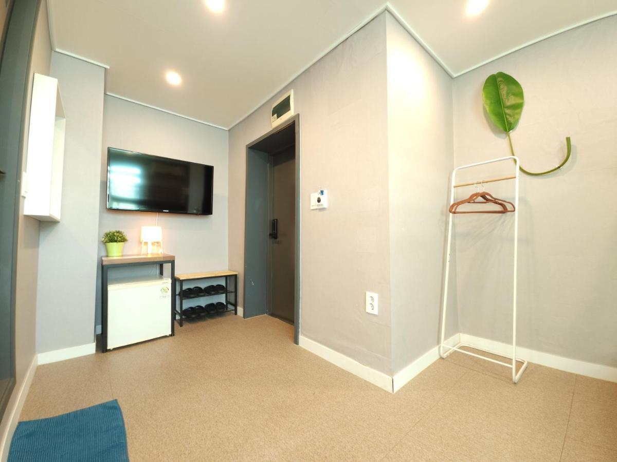 Oyo Hostel Dongdaemun1 Seoul Bagian luar foto