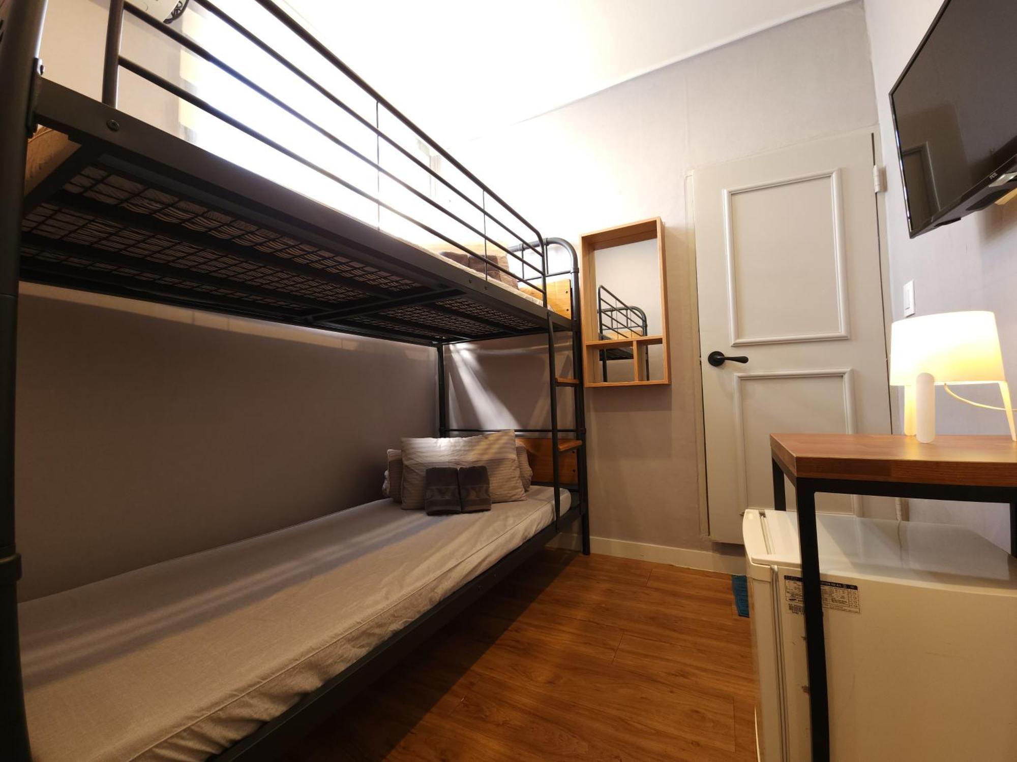 Oyo Hostel Dongdaemun1 Seoul Ruang foto